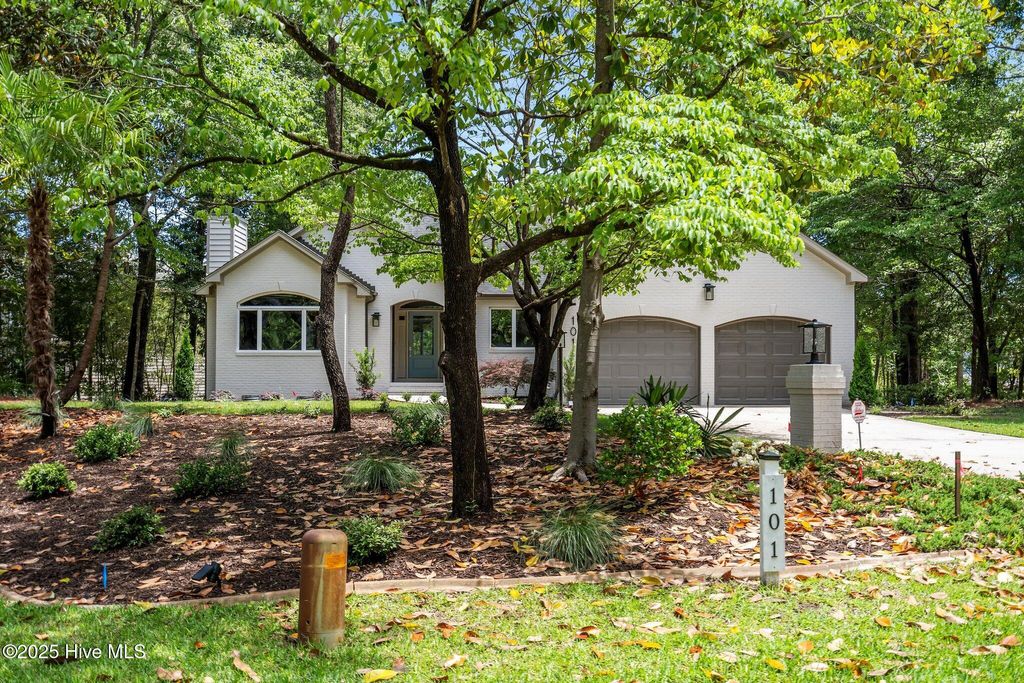 Photo of 101 Marshview Road, Hampstead, NC 28443 (MLS # 100519960)