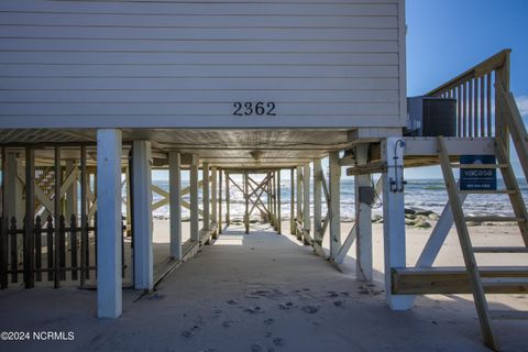 A home in North Topsail Beach