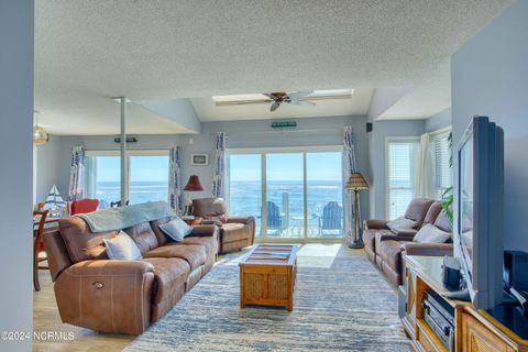 A home in North Topsail Beach