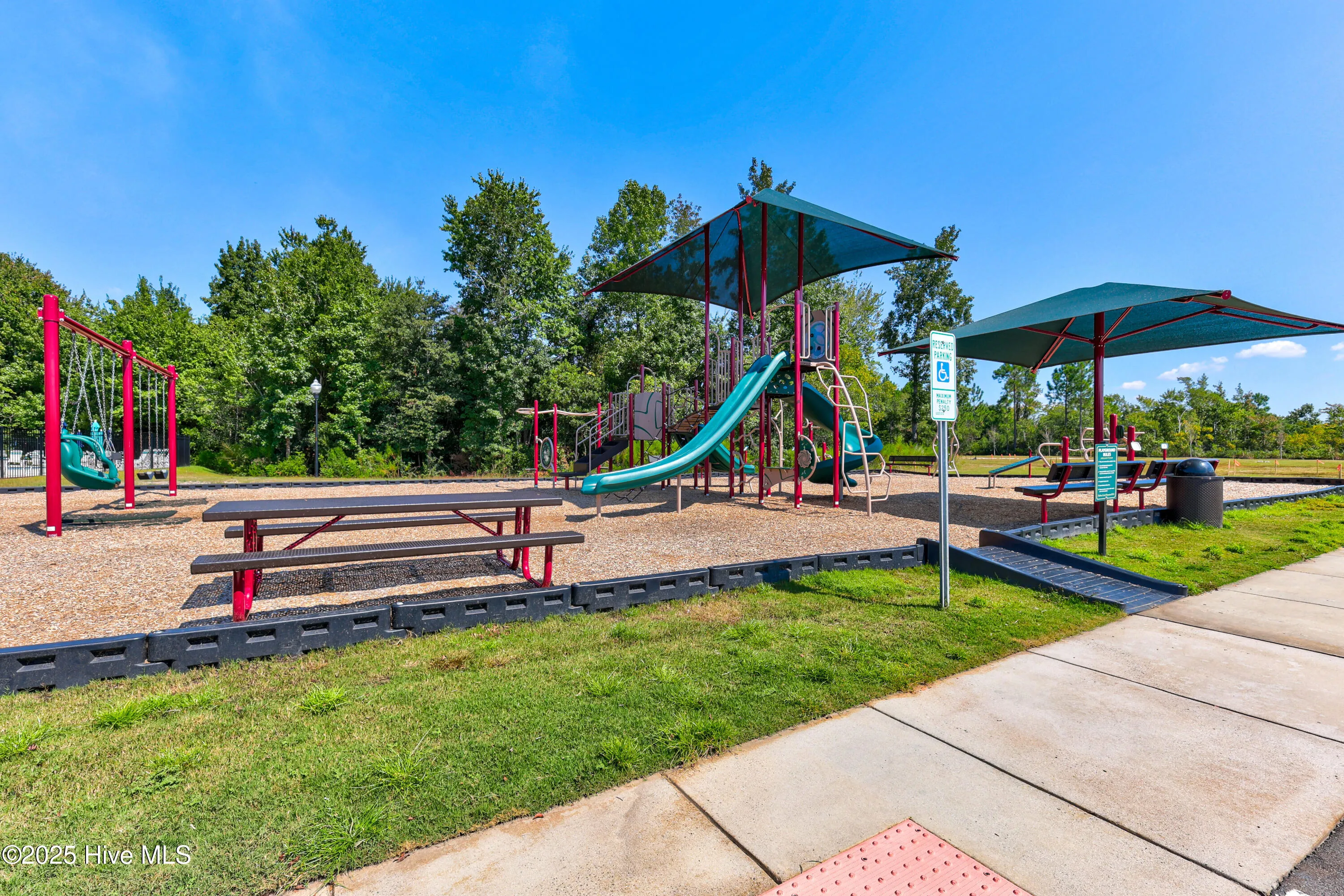 Winnabow, North Carolina 28479, United States, 4 Bedrooms Bedrooms, ,2 BathroomsBathrooms,Residential,Active,215454