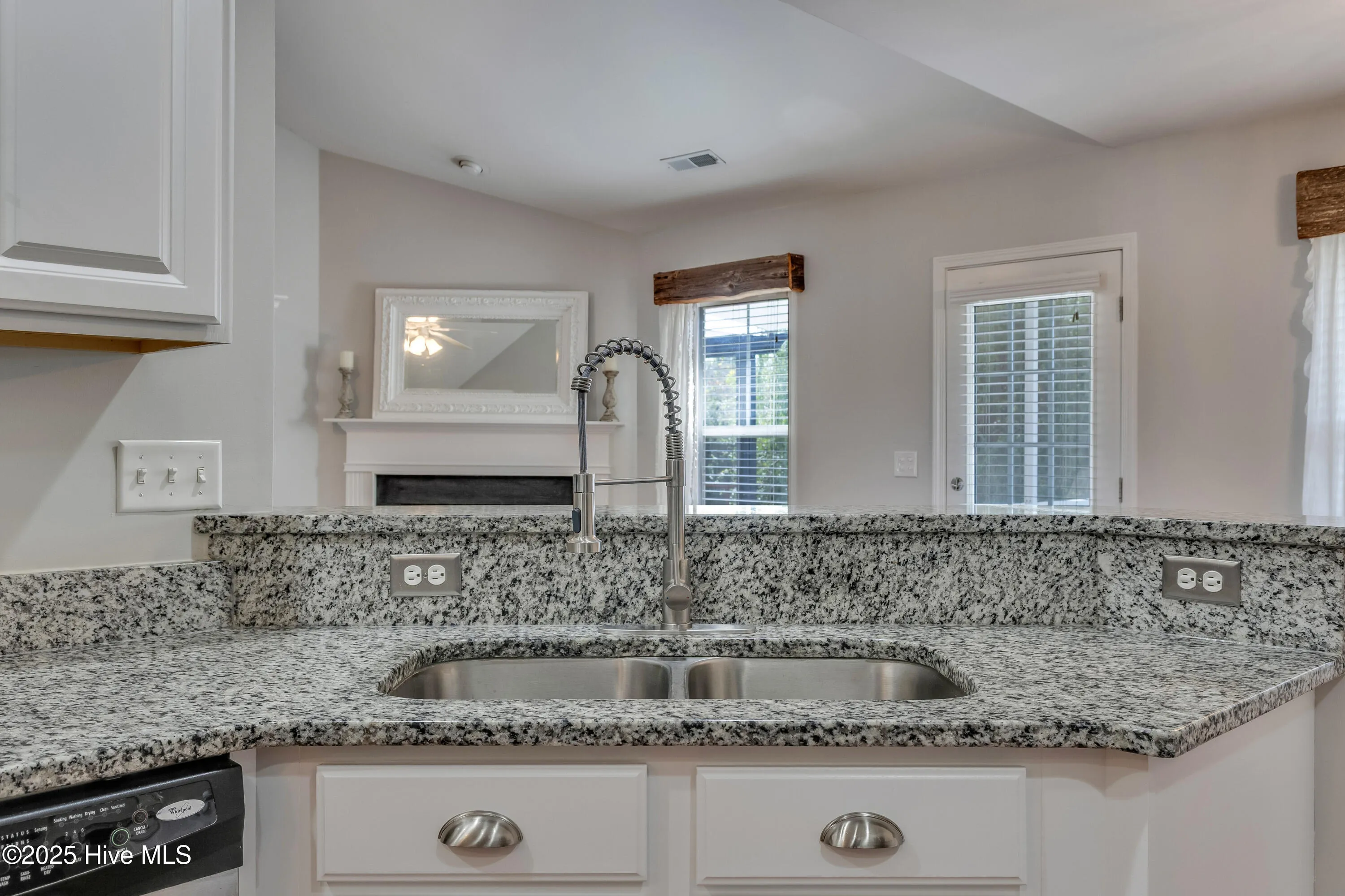 Winnabow, North Carolina 28479, United States, 4 Bedrooms Bedrooms, ,2 BathroomsBathrooms,Residential,Active,215454