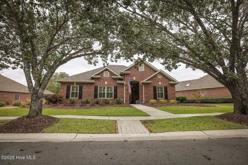 Photo of 1111 Avenshire Circle, Wilmington, NC 28412 (MLS # 100537191)