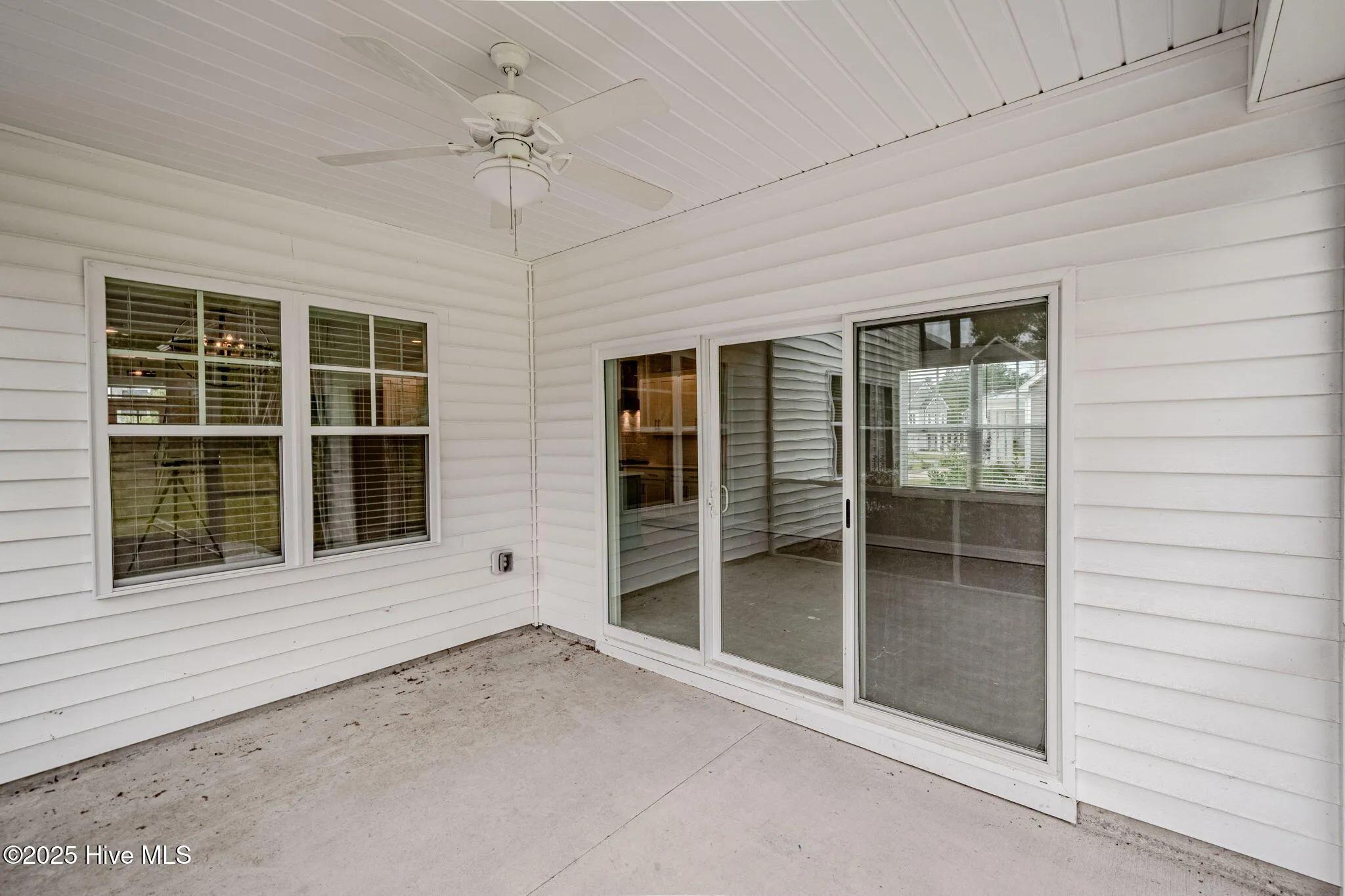 Rocky Point, North Carolina 28457, United States, 4 Bedrooms Bedrooms, ,4 BathroomsBathrooms,Residential,Active,227873