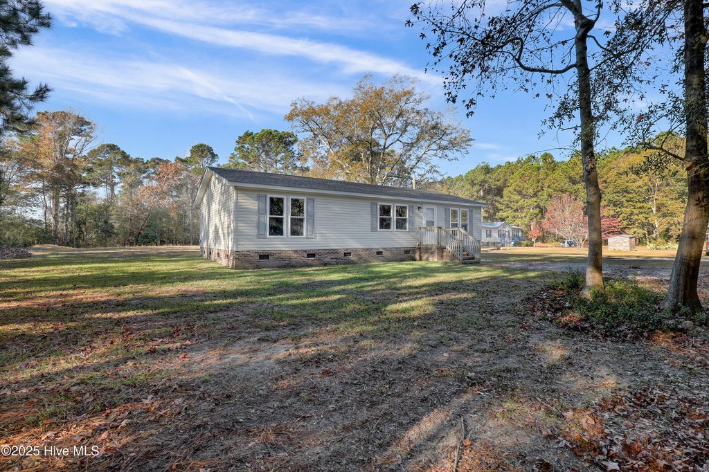 Photo of 270 Williams Store Road, Hampstead, NC 28443 (MLS # 100543413)