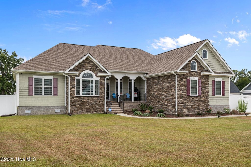Photo of 2889 Beddard Road, Grimesland, NC 27837 (MLS # 100530250)