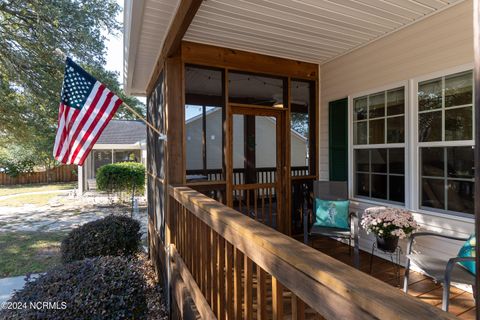 A home in Oak Island