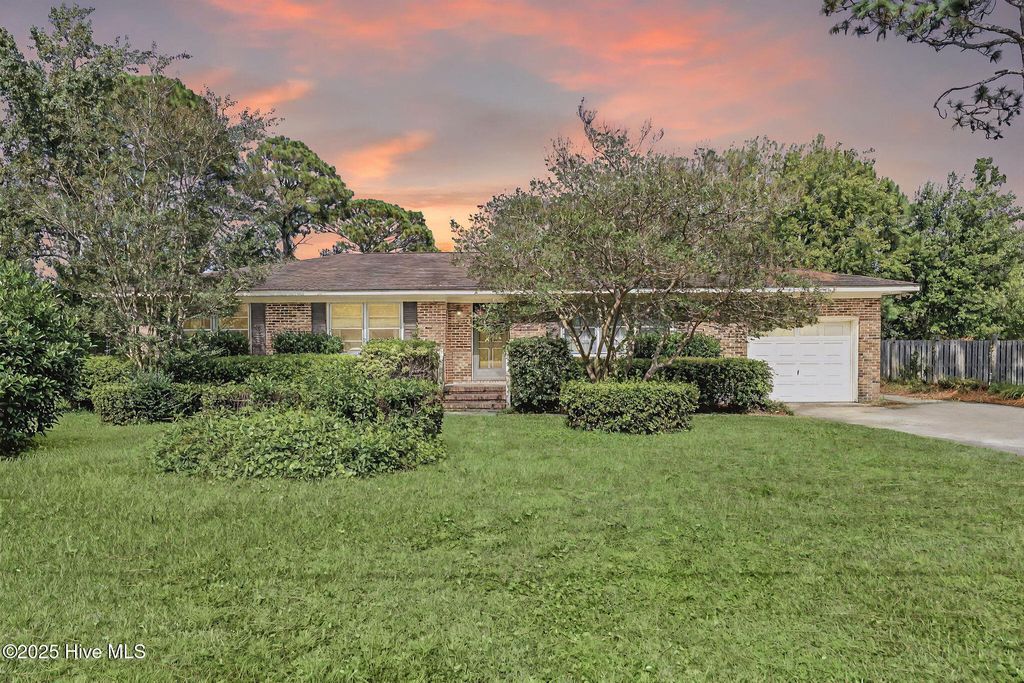 Photo of 126 Mohawk Trail, Wilmington, NC 28409 (MLS # 100534011)