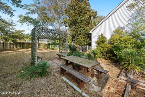 A home in Oak Island