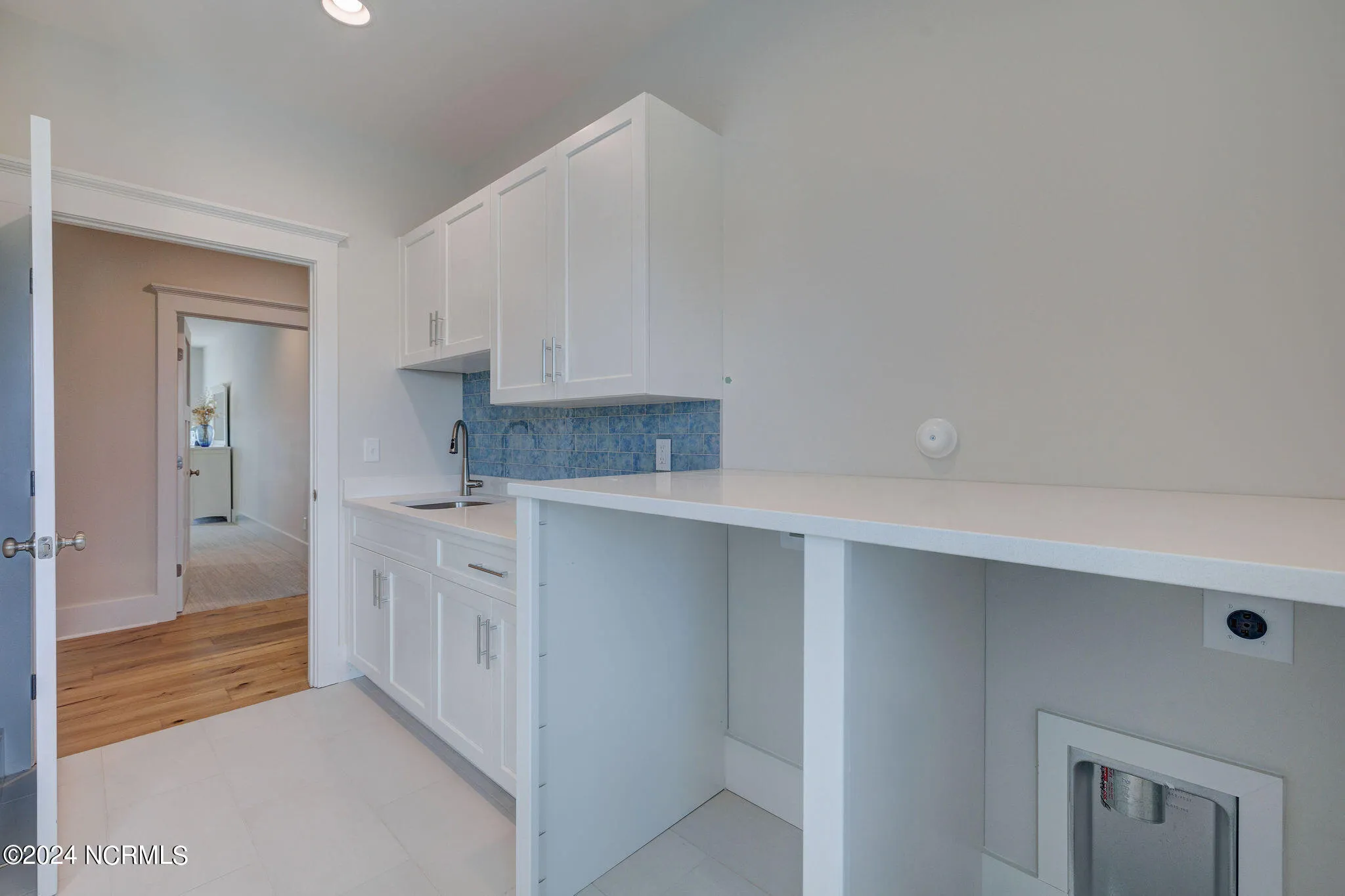 Hampstead, North Carolina 28443, United States, 5 Bedrooms Bedrooms, ,4 BathroomsBathrooms,Residential,Active,38677