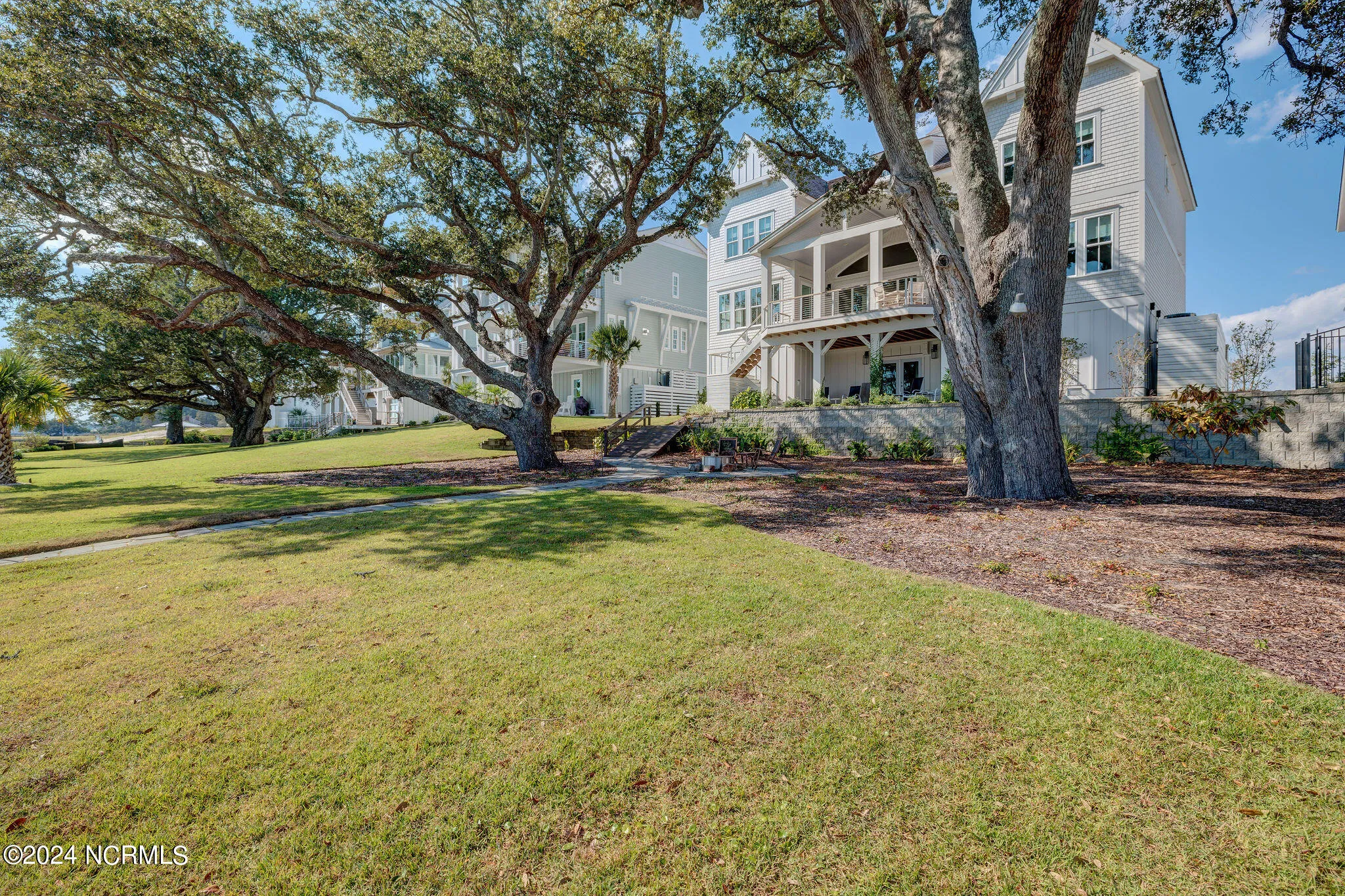 Hampstead, North Carolina 28443, United States, 5 Bedrooms Bedrooms, ,4 BathroomsBathrooms,Residential,Active,38677