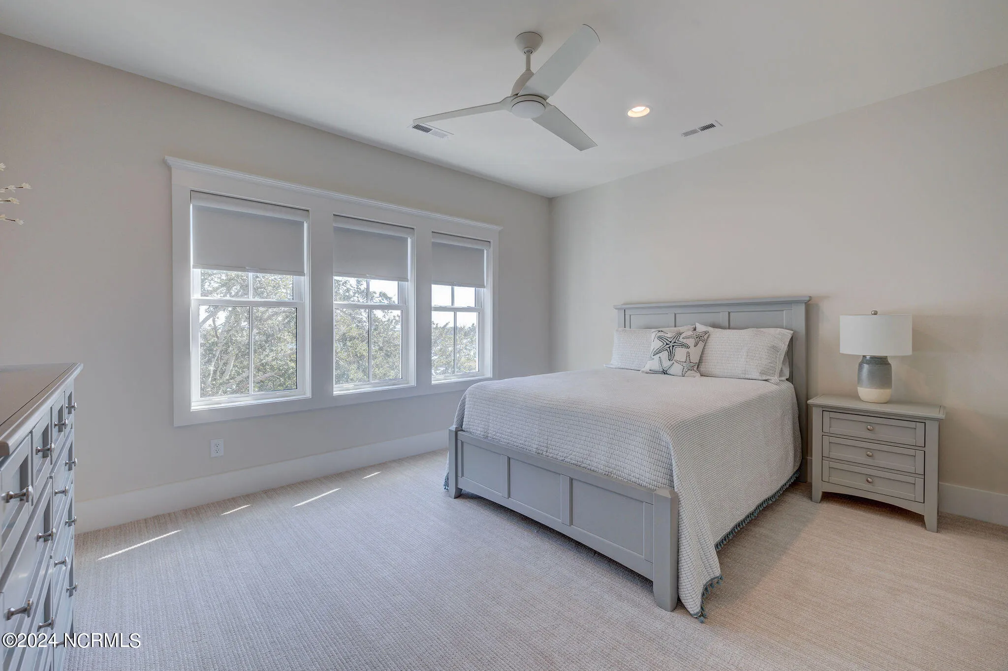 Hampstead, North Carolina 28443, United States, 5 Bedrooms Bedrooms, ,4 BathroomsBathrooms,Residential,Active,38677