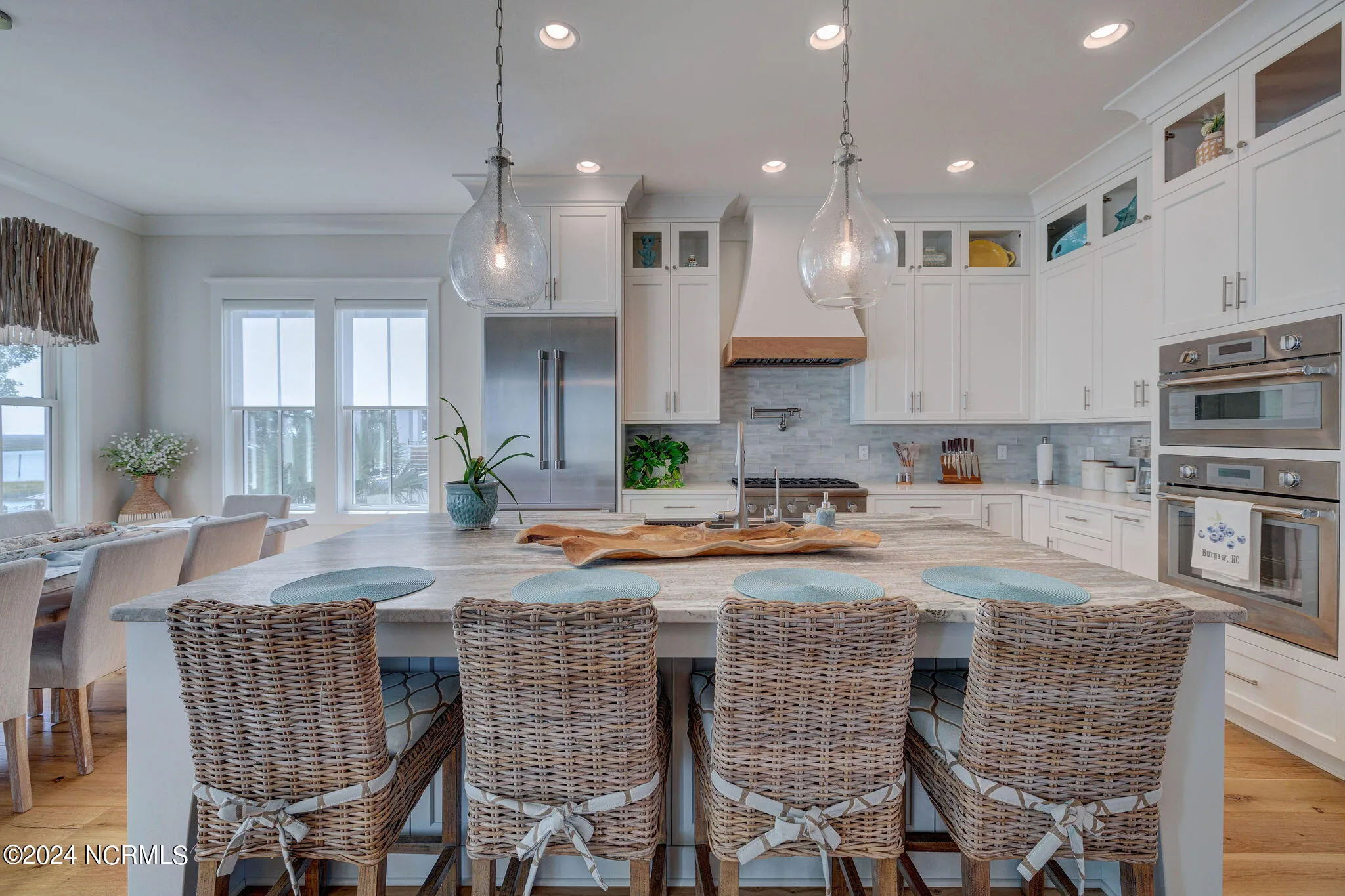 Hampstead, North Carolina 28443, United States, 5 Bedrooms Bedrooms, ,4 BathroomsBathrooms,Residential,Active,38677