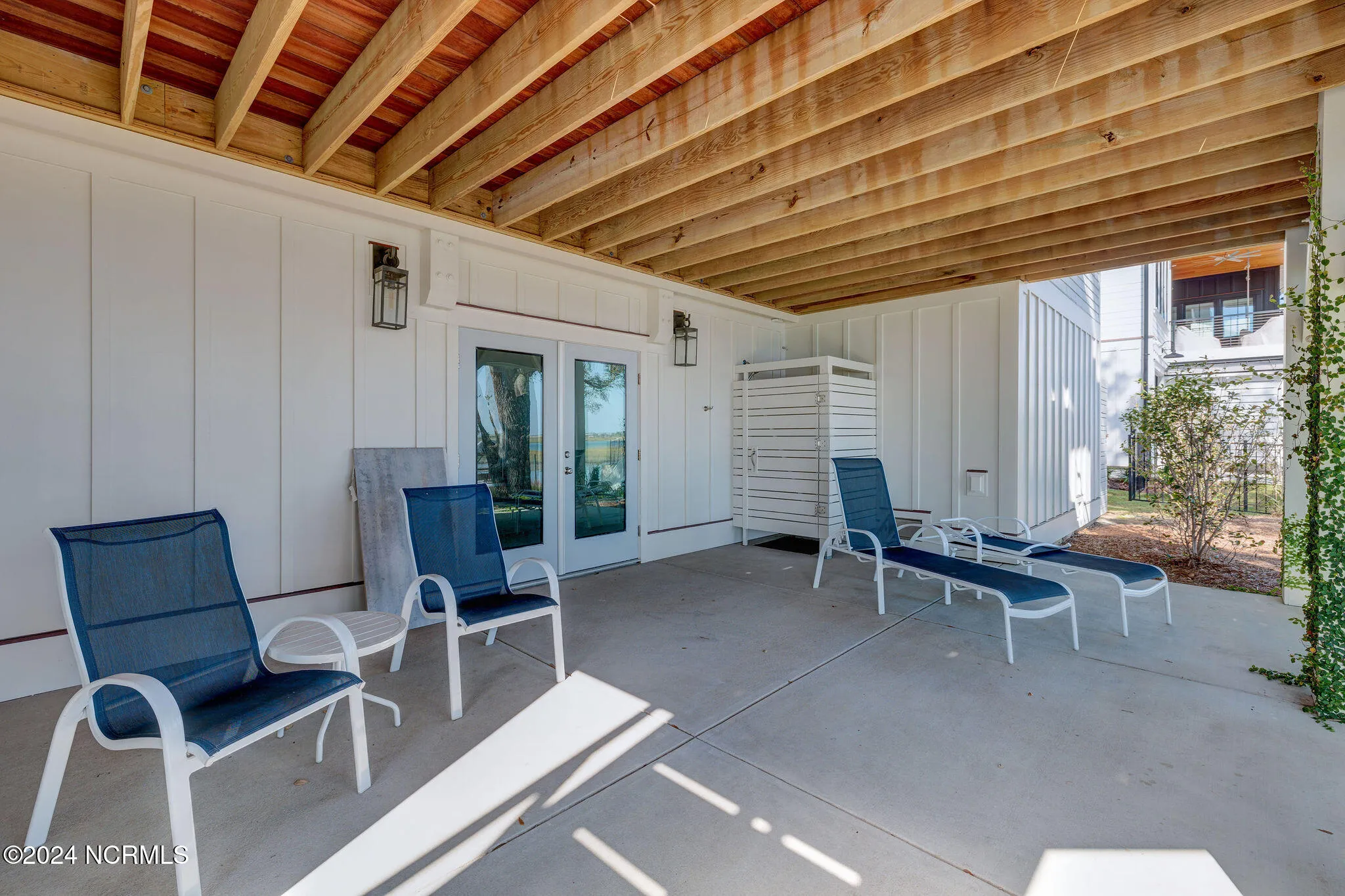 Hampstead, North Carolina 28443, United States, 5 Bedrooms Bedrooms, ,4 BathroomsBathrooms,Residential,Active,38677