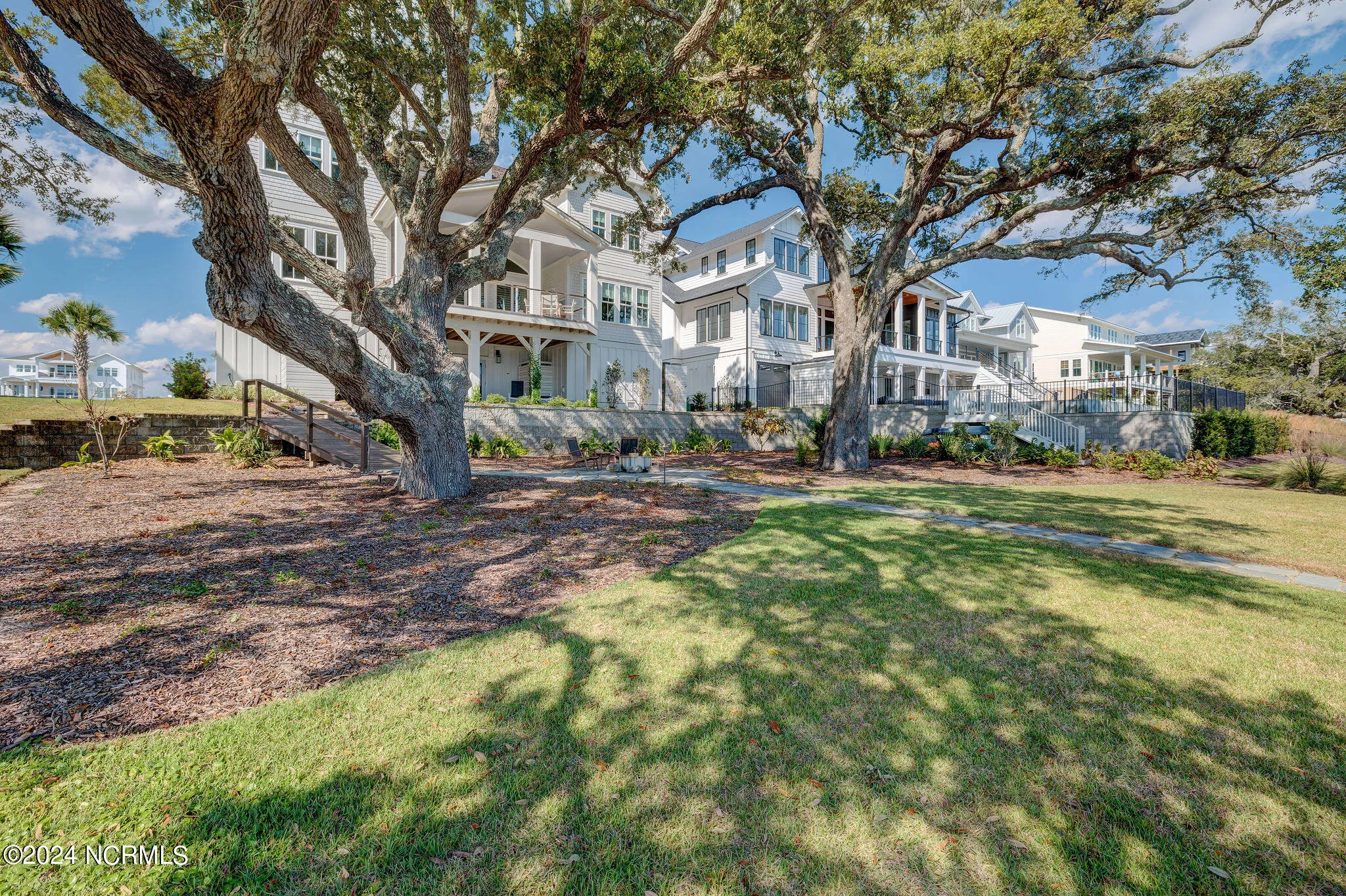 Hampstead, North Carolina 28443, United States, 5 Bedrooms Bedrooms, ,4 BathroomsBathrooms,Residential,Active,38677