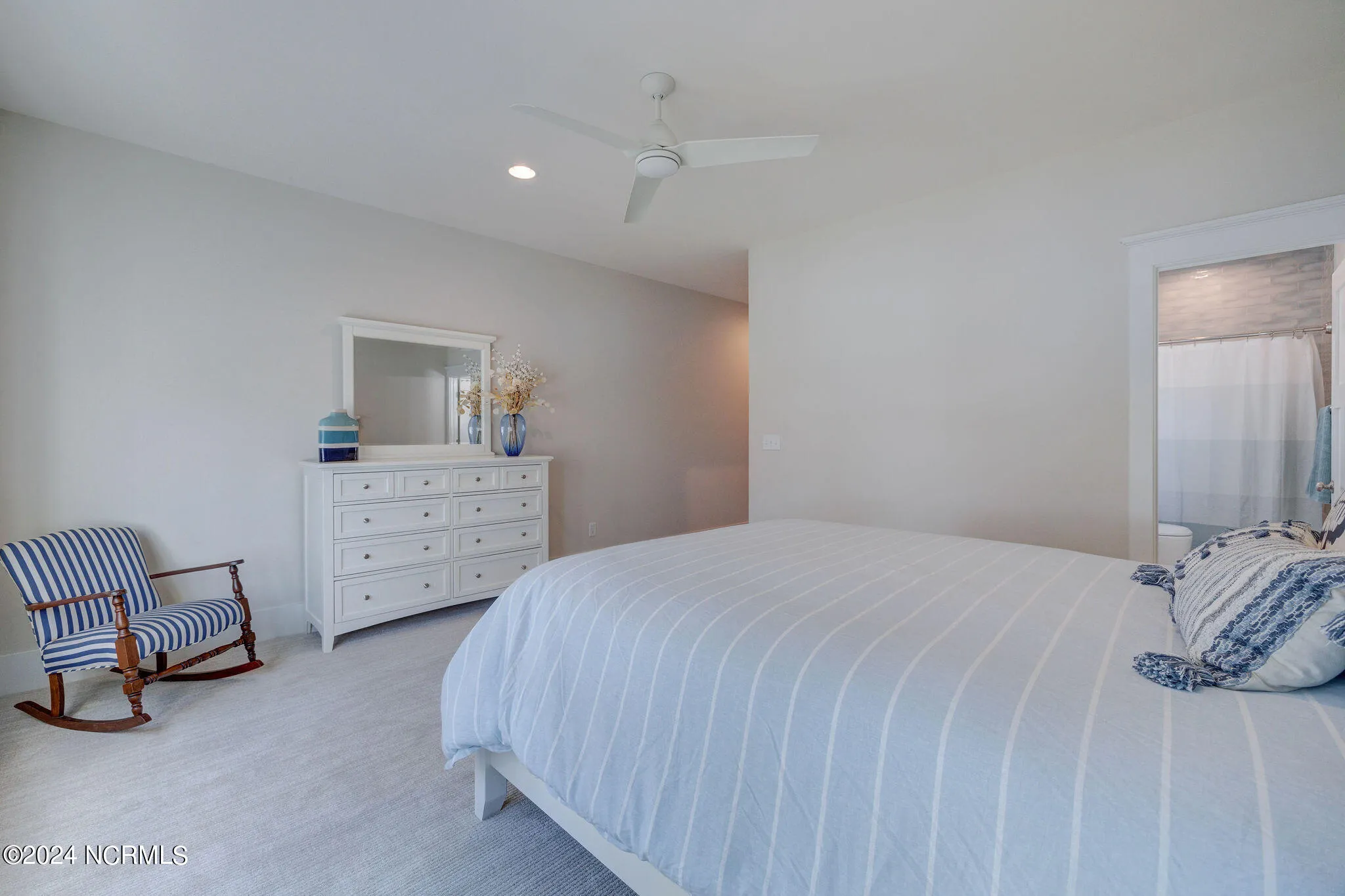 Hampstead, North Carolina 28443, United States, 5 Bedrooms Bedrooms, ,4 BathroomsBathrooms,Residential,Active,38677