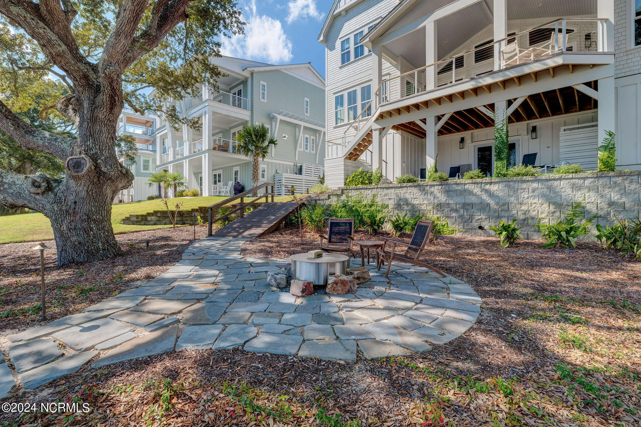 Hampstead, North Carolina 28443, United States, 5 Bedrooms Bedrooms, ,4 BathroomsBathrooms,Residential,Active,38677