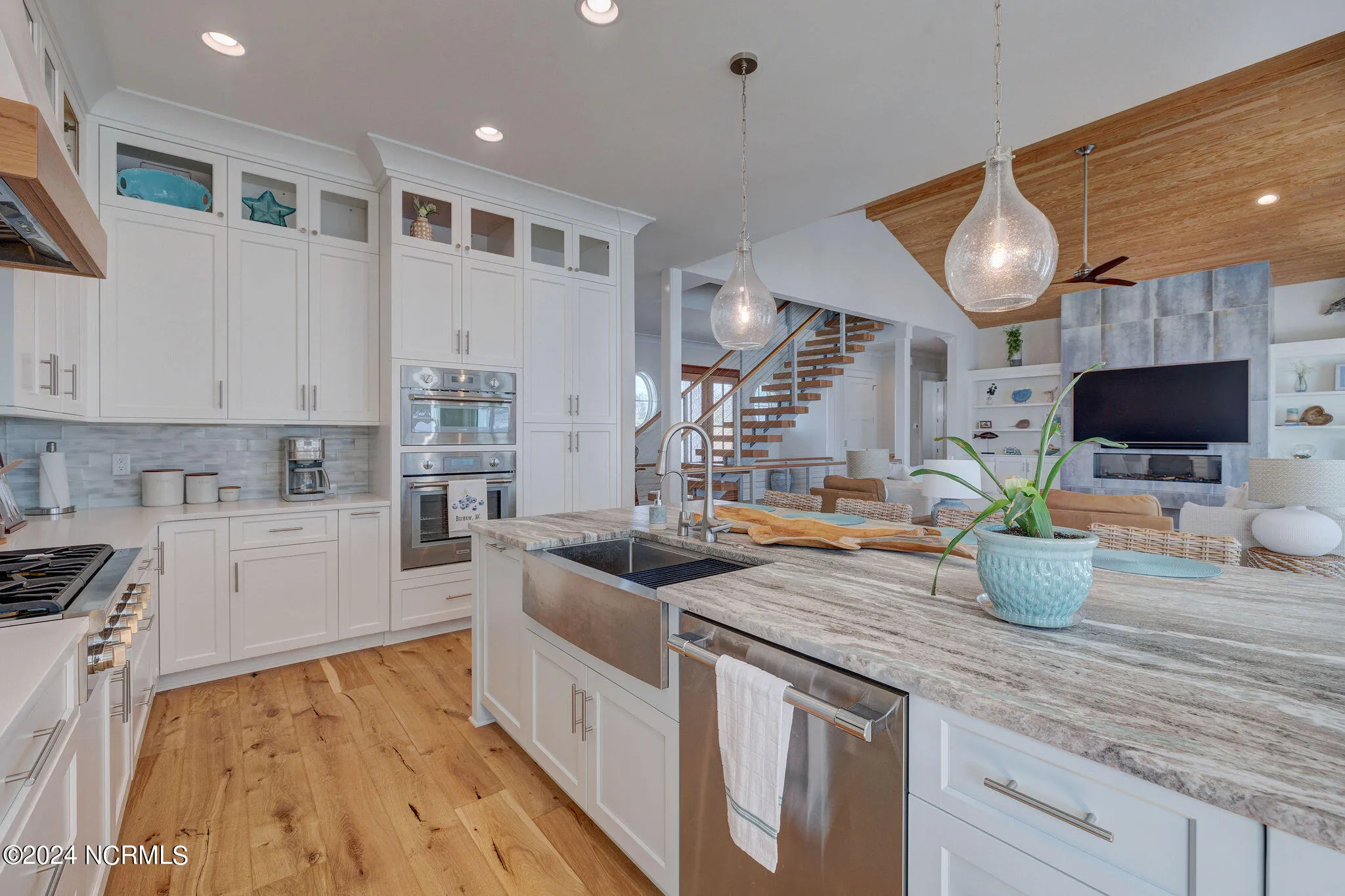 Hampstead, North Carolina 28443, United States, 5 Bedrooms Bedrooms, ,4 BathroomsBathrooms,Residential,Active,38677