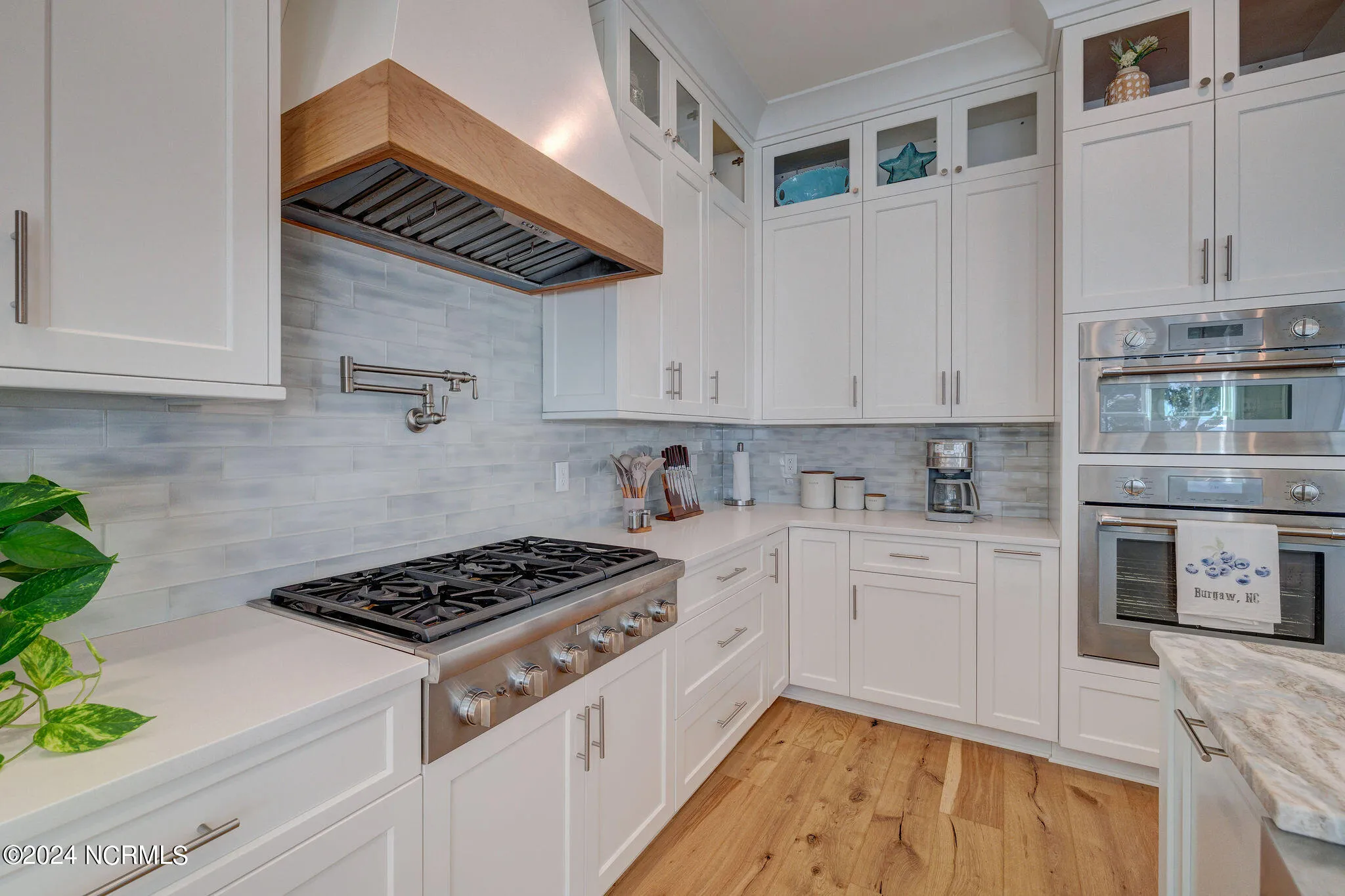 Hampstead, North Carolina 28443, United States, 5 Bedrooms Bedrooms, ,4 BathroomsBathrooms,Residential,Active,38677