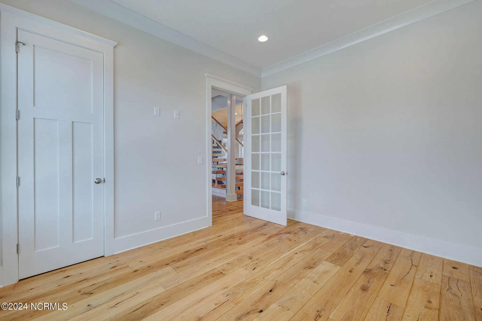 Hampstead, North Carolina 28443, United States, 5 Bedrooms Bedrooms, ,4 BathroomsBathrooms,Residential,Active,38677