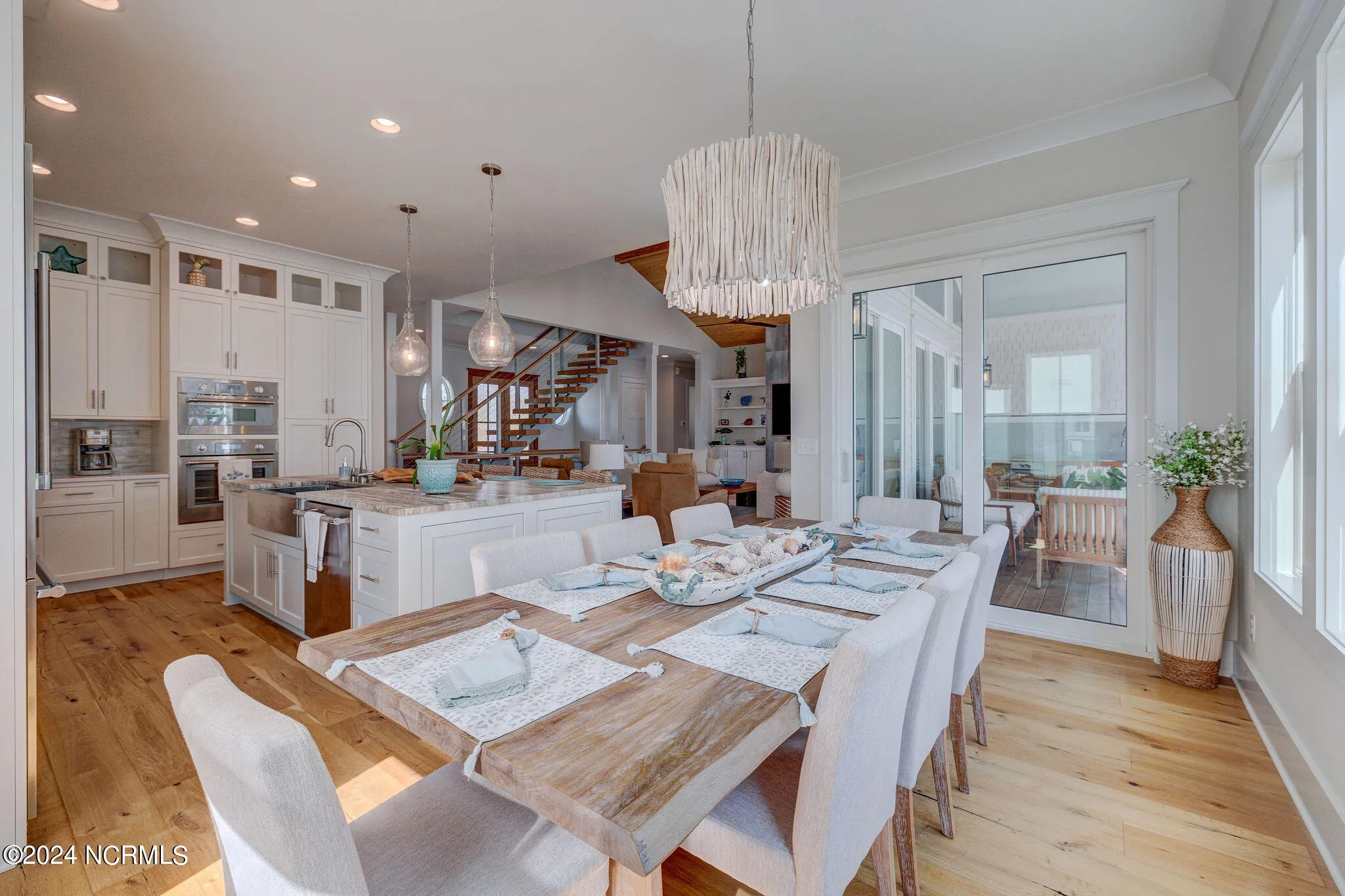 Hampstead, North Carolina 28443, United States, 5 Bedrooms Bedrooms, ,4 BathroomsBathrooms,Residential,Active,38677