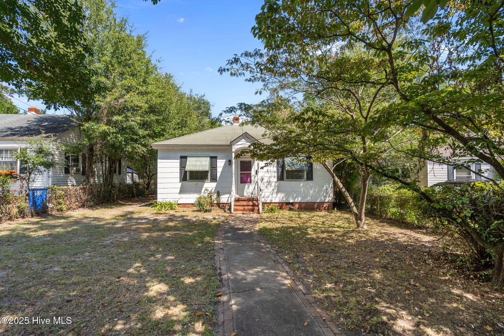 Photo of 2061 Burnett Boulevard, Wilmington, NC 28401 (MLS # 100529462)