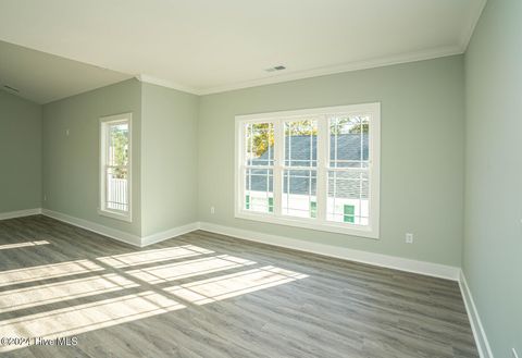 A home in Oak Island