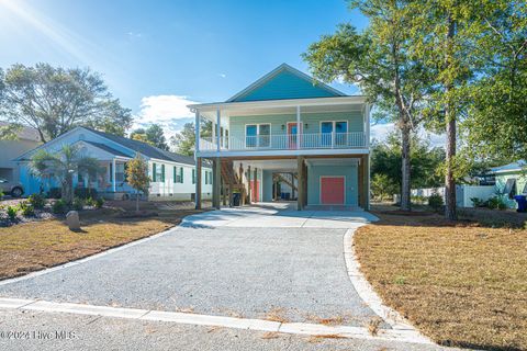 A home in Oak Island