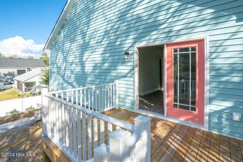 A home in Oak Island