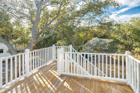 A home in Oak Island