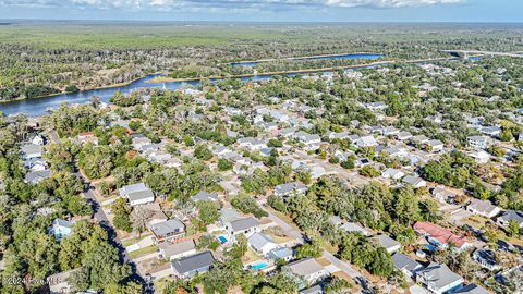 A home in Oak Island