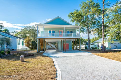 A home in Oak Island