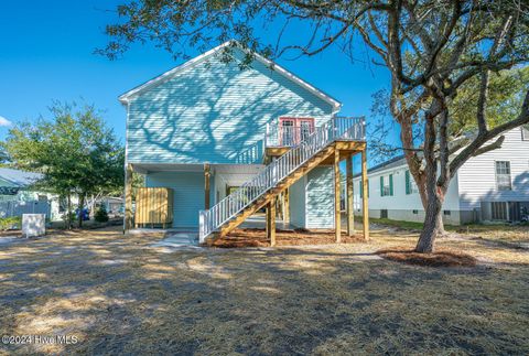 A home in Oak Island