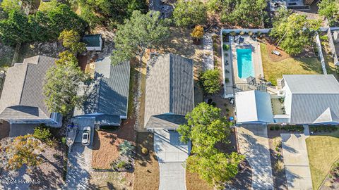 A home in Oak Island