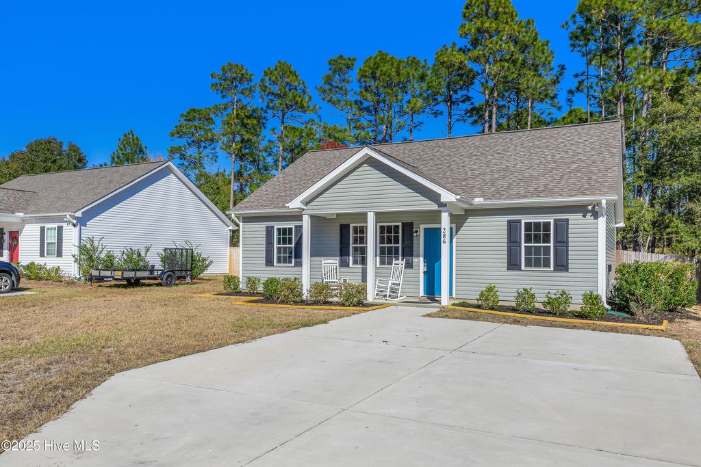 Photo of 286 Elm Street, Southport, NC 28461 (MLS # 100542272)