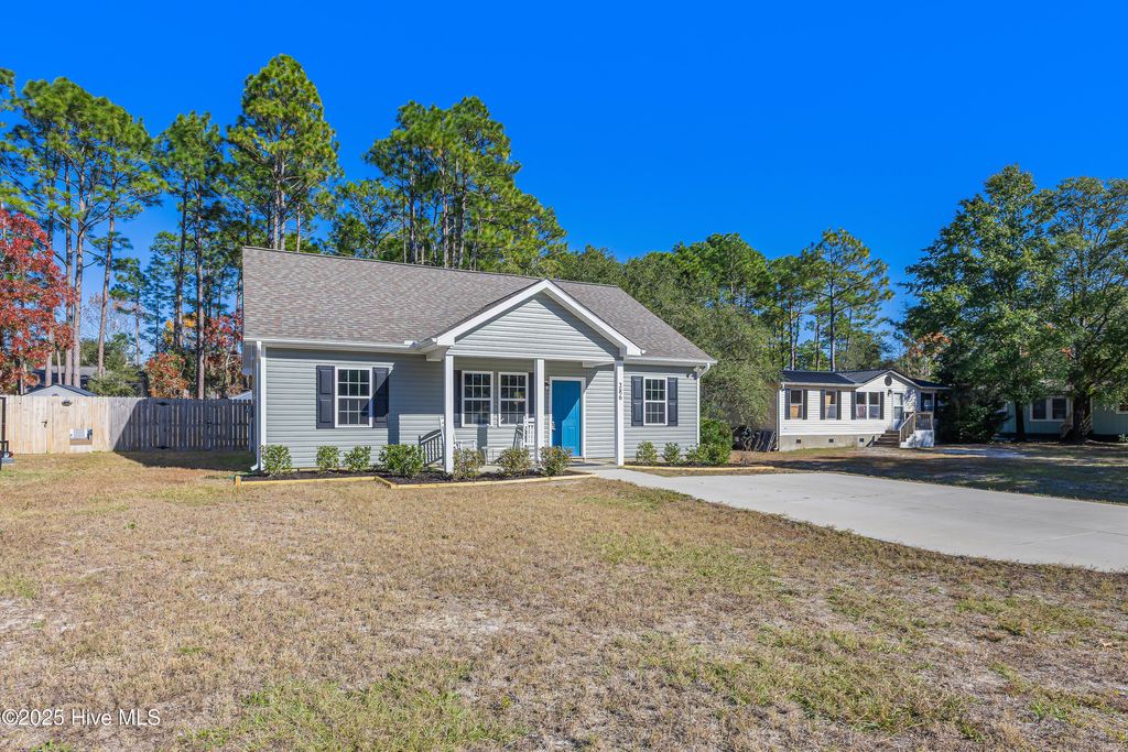 Photo of 286 Elm Street, Southport, NC 28461 (MLS # 100542272)