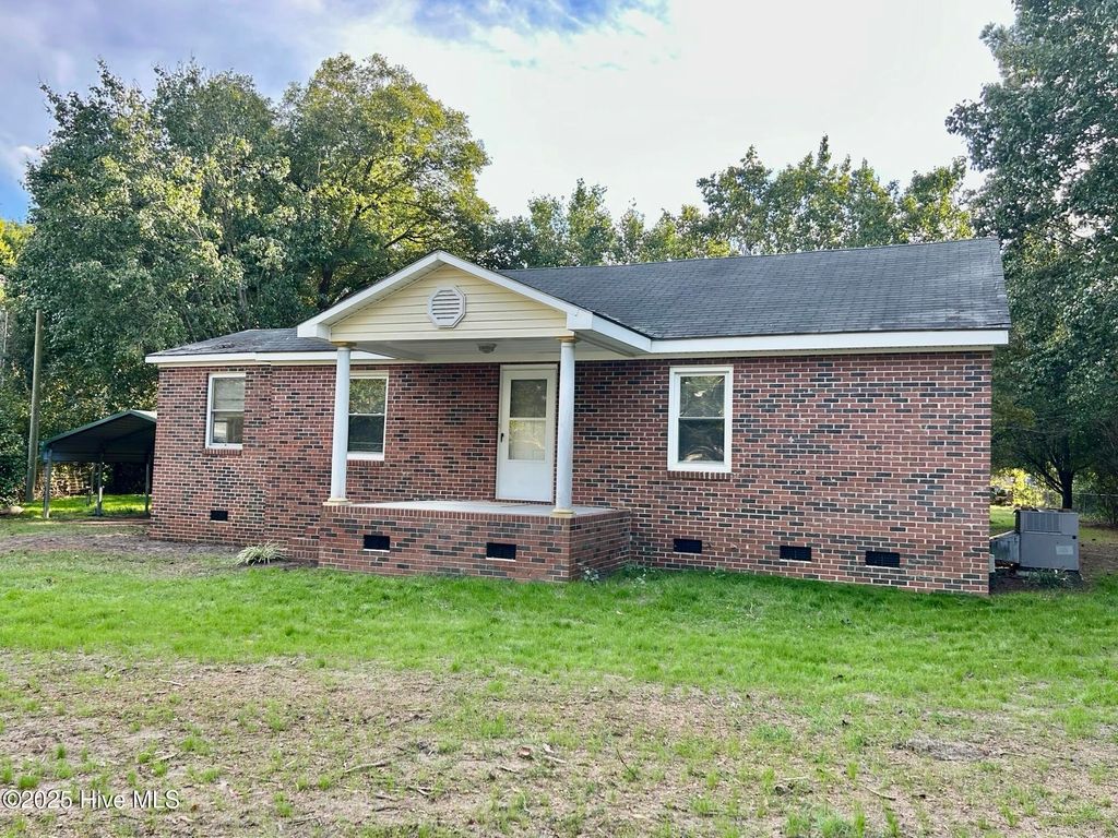 Photo of 22480 Patricia Street, Laurinburg, NC 28352 (MLS # 100535451)