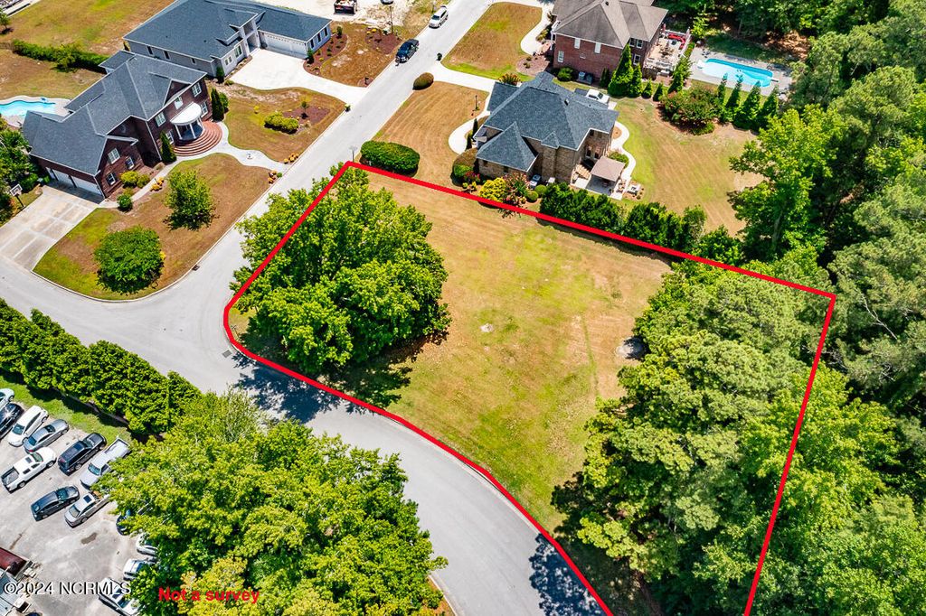 Photo of 1500 Zurich Place, New Bern, NC 28562 (MLS # 100454528)