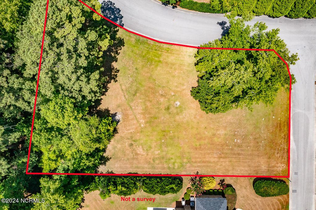 Photo of 1500 Zurich Place, New Bern, NC 28562 (MLS # 100454528)