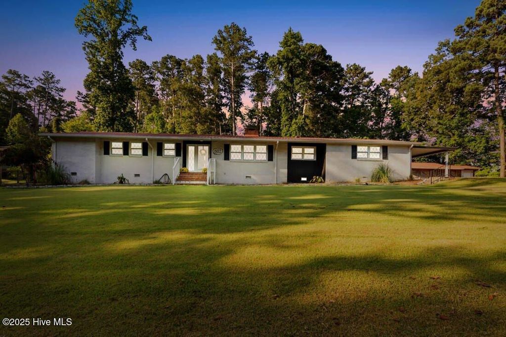 Photo of 602 Canterbury Road, Sanford, NC 27330 (MLS # 100516140)