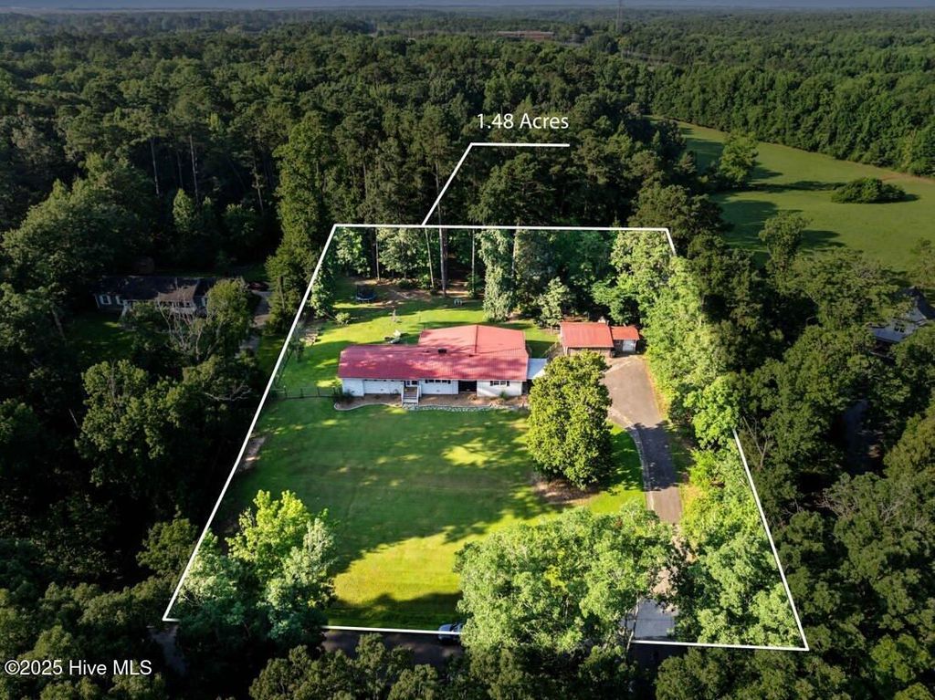Photo of 602 Canterbury Road, Sanford, NC 27330 (MLS # 100516140)