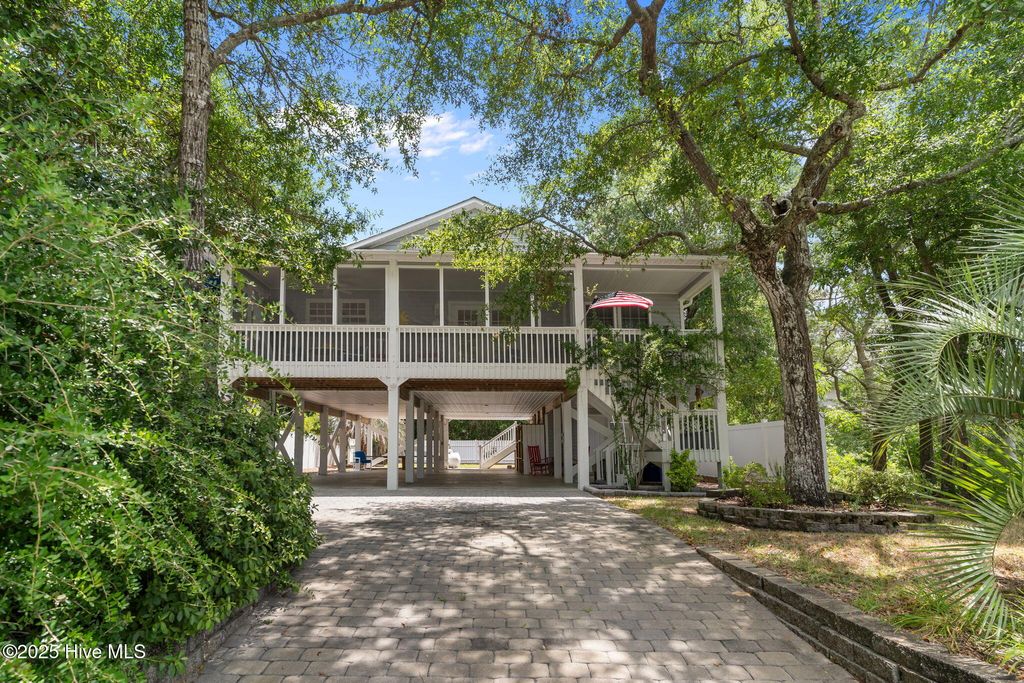 Photo of 108 SW 28th Street, Oak Island, NC 28465 (MLS # 100521042)