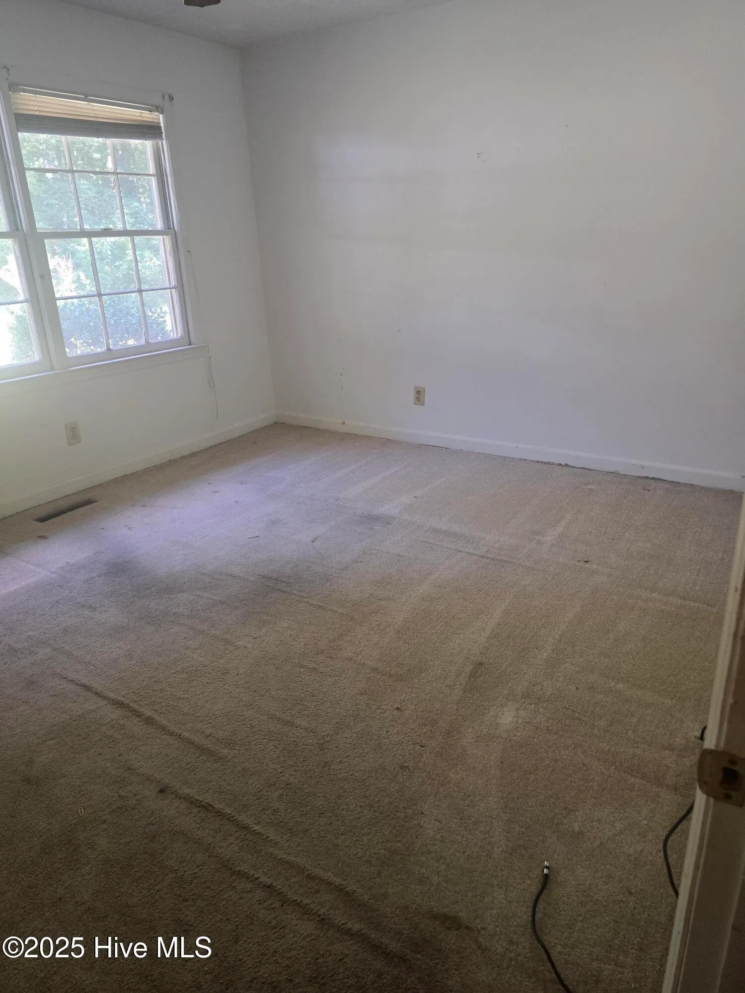 Southern Pines, North Carolina 28387, United States, 3 Bedrooms Bedrooms, ,2 BathroomsBathrooms,Residential,Active,210911