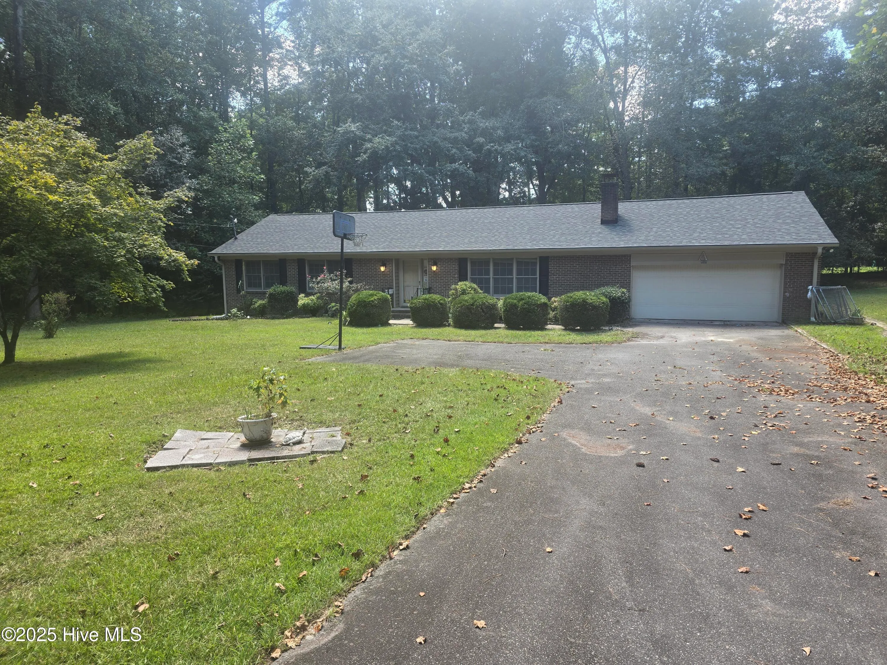 Southern Pines, North Carolina 28387, United States, 3 Bedrooms Bedrooms, ,2 BathroomsBathrooms,Residential,Active,210911