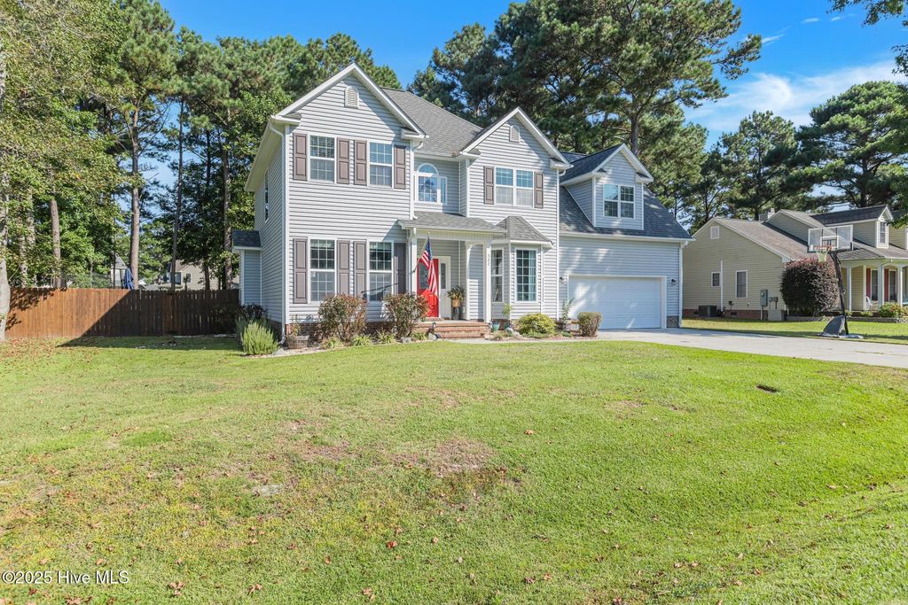 Photo of 322 Osprey Point Drive, Sneads Ferry, NC 28460 (MLS # 100533982)