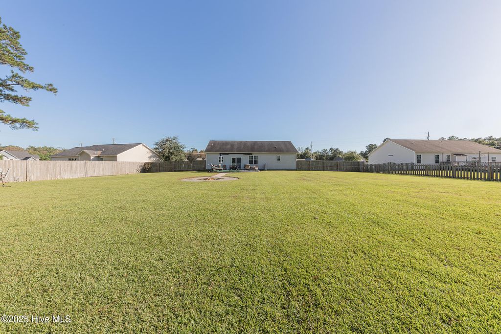 Photo of 102 Deacons Ridge Road, Hubert, NC 28539 (MLS # 100535120)