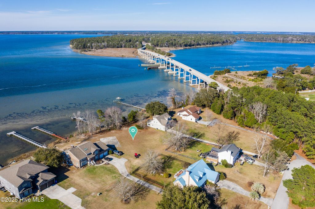 Photo of 122 Gemstone Drive, Sneads Ferry, NC 28460 (MLS # 100489726)