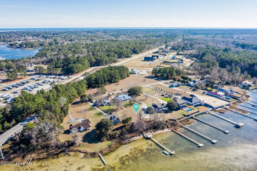 Photo of 122 Gemstone Drive, Sneads Ferry, NC 28460 (MLS # 100489726)