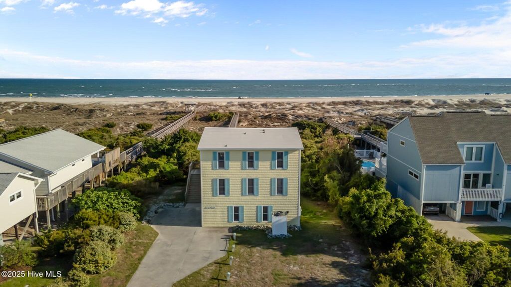 Photo of 11015 Inlet Drive, Emerald Isle, NC 28594 (MLS # 100502748)