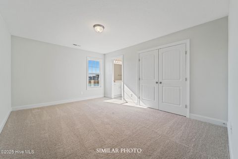 Tiny photo for 1894 Olde Towne Pointe Boulevard, Jacksonville, NC 28546 (MLS # 100538457)