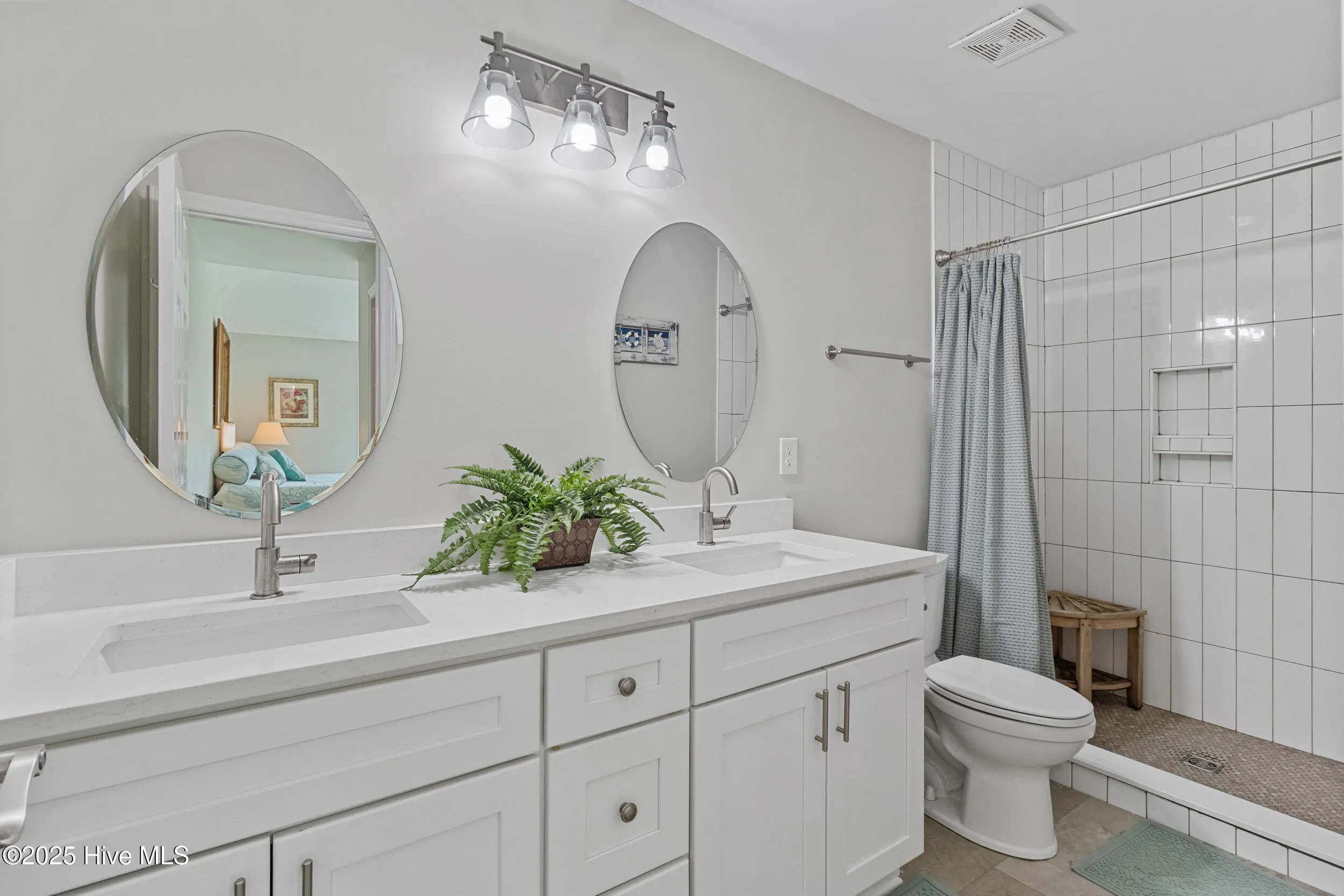 Kure Beach, North Carolina 28449, United States, 3 Bedrooms Bedrooms, ,3 BathroomsBathrooms,Residential,Pending,199904